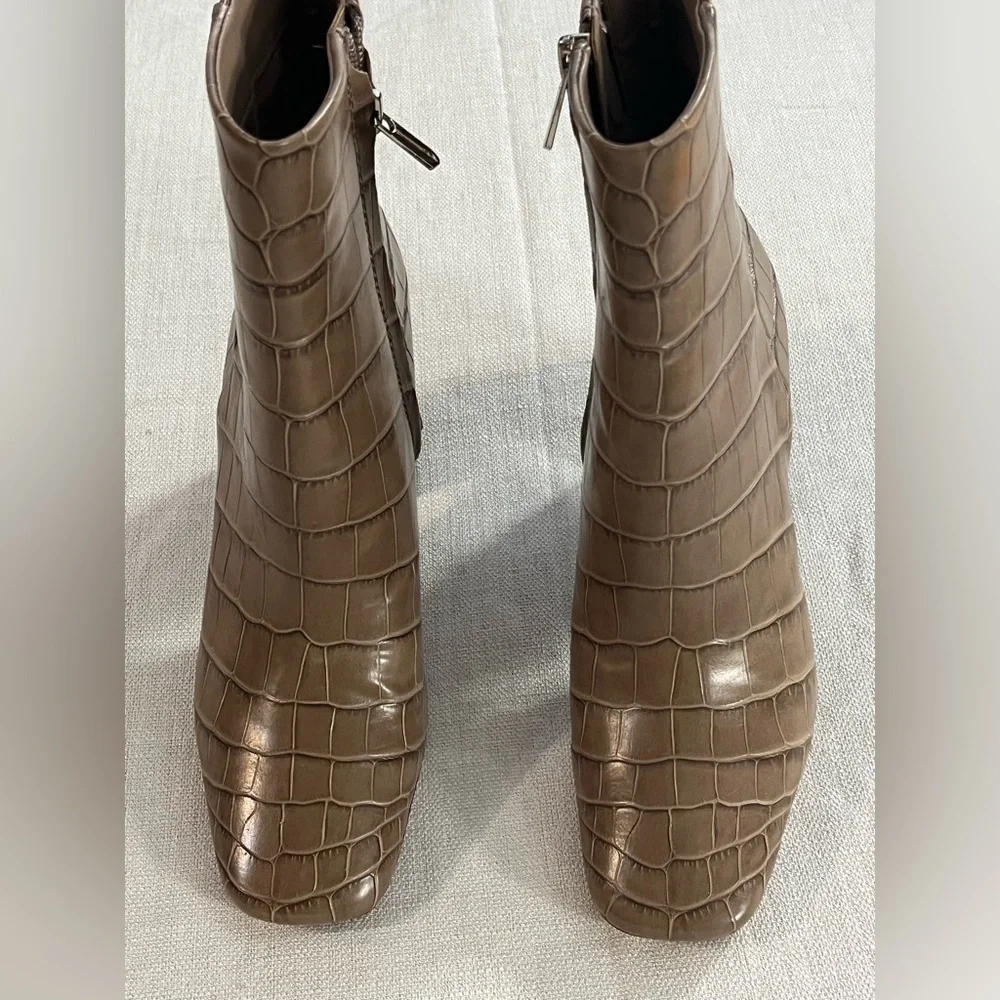 Sam Edelman Brown Codie Croc-Embossed Ankle Boots Size 7M
